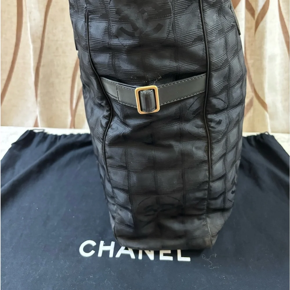 🆕 Chanel XL New Travel LineGM Tote Bag, Like New👜